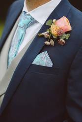 Searching For Custom Made Groomsmen Suit Online?